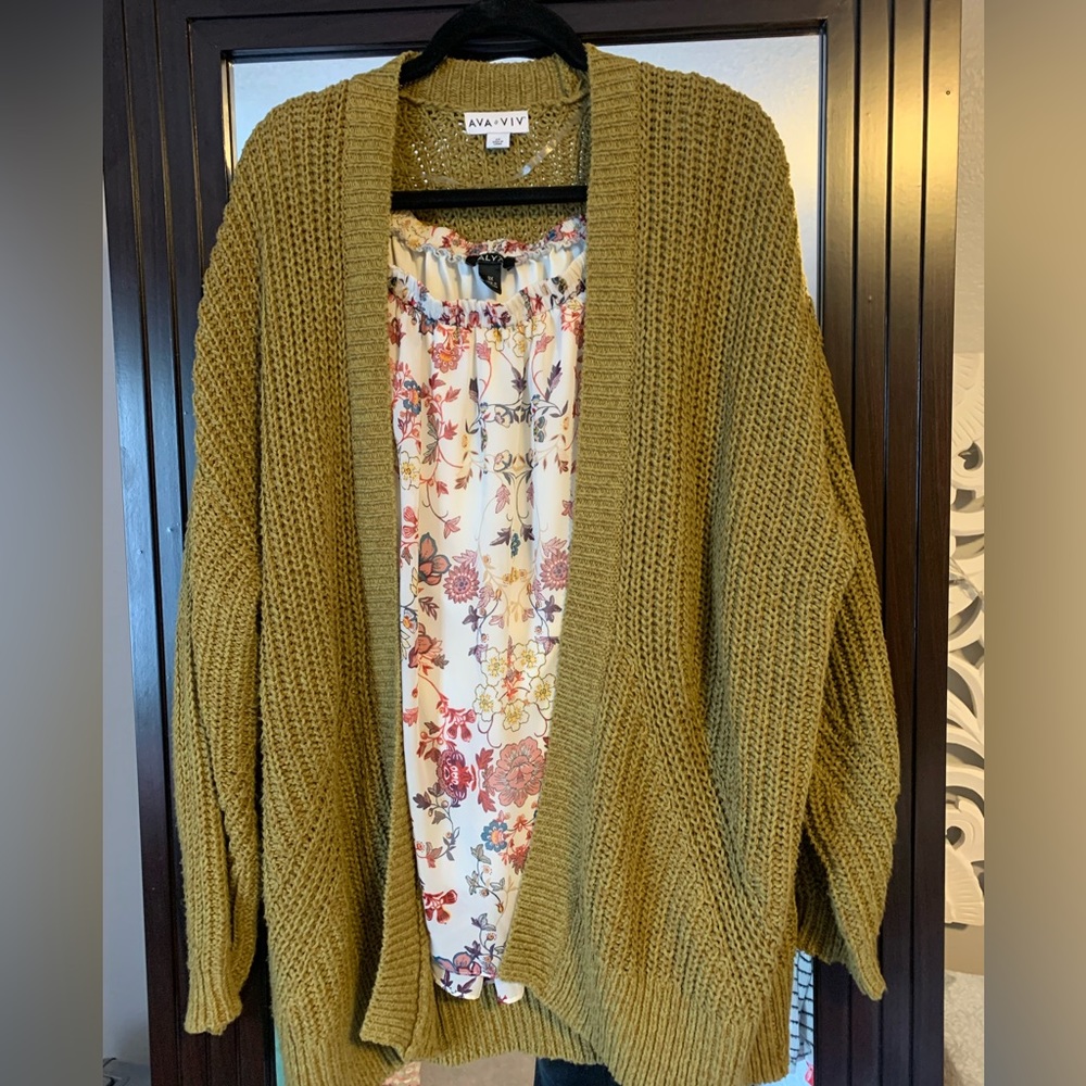Ava & Viv Olive Green Open Cardigan 2x